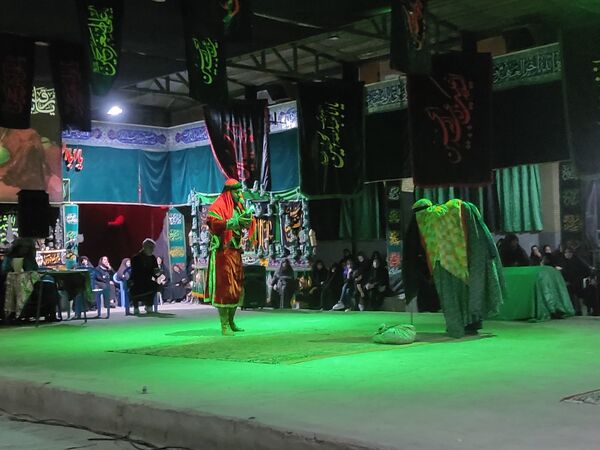 مراسم تعزیه خوانی در روستای هریزه در اربعین حسینی 