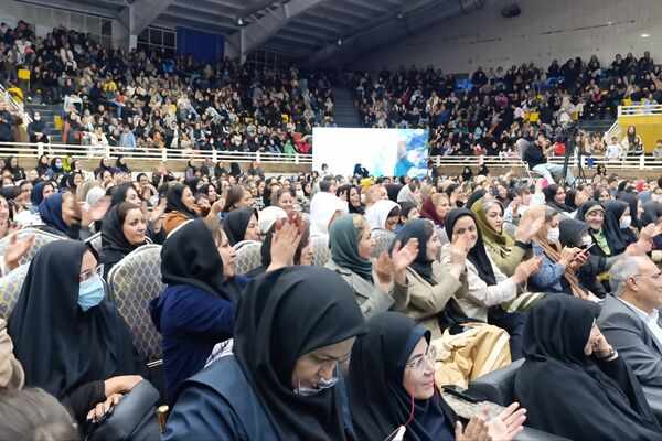 گردهمایی رانندگان سفیر مهر در هفته حمل‌ونقل شیراز