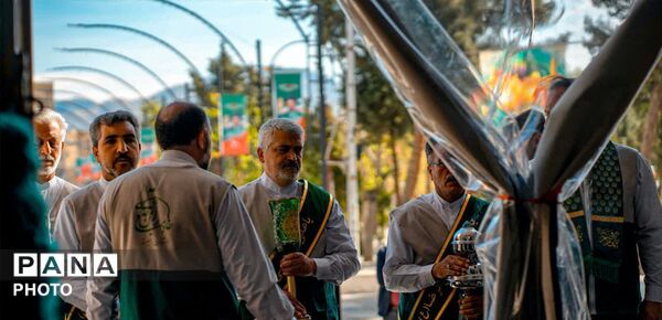 عطر گلاب و نور خدمت در آستان امامزادگان محمد و سکینه خاتون  در آستانه دهه کرامت