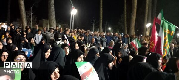 مردم شهرستان خلیل آباد در کف خیابان شعار دادند