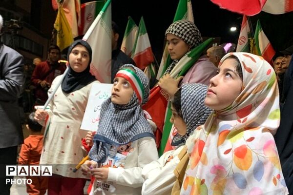 اجتماع و رزمایش دختران جان فدای ایران در میدان نماز شهرری 