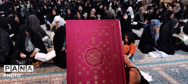  مراسم پرفیض دعای عرفه در مسجد قدس نیشابور