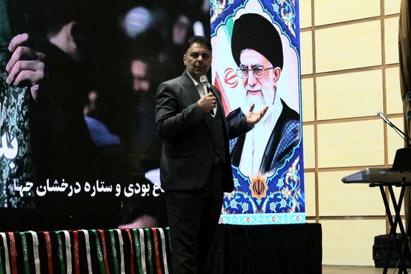 همایش «بسیج، مدرسه عشق» در باقرشهر 