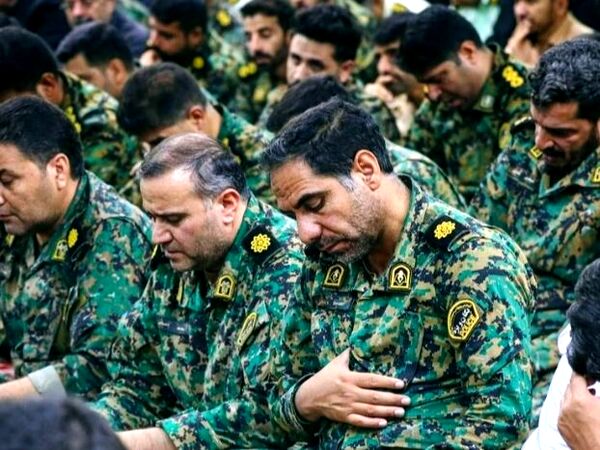 تشییع پیکر مطهر شهید مرزبان سجاد صیامی 