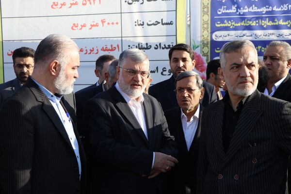 خشت گذاری ۲ مدرسه در ناحیه یک شهرستان بهارستان