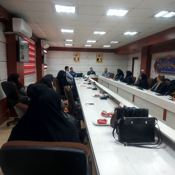  مراسم تقدیر از ناظران و عوامل اجرایی دهمین دوره جشنواره نوجوان خوارزمی شهرستان ملارد 