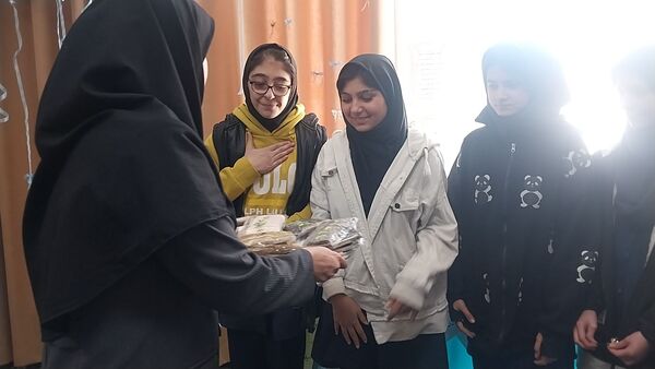 جشن ولادت امام زمان (عج)در مدرسه عزت طلایی
