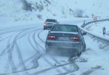 انسداد ۲۲ محور شریانی و غیر شریانی در راه‌های کشور