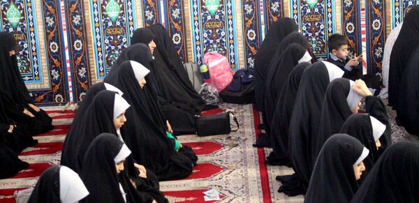 تجمع معنوی مادران و دختران در مصلی رشت