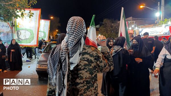 جمع حامیان ایران در میدان بهشتی پلدختر