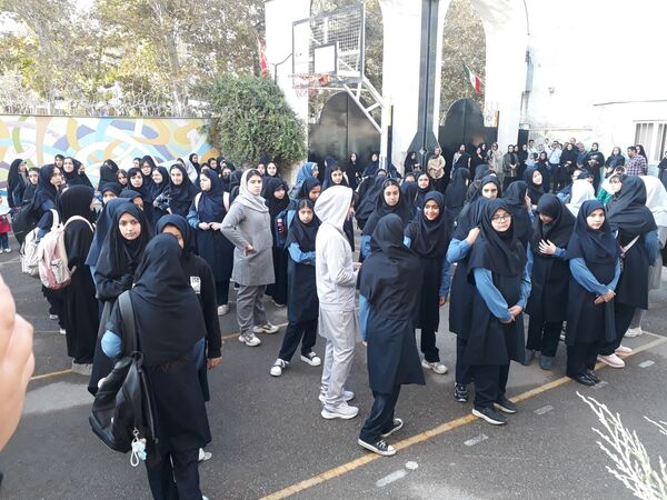 طلوعی تازه برای دانش‌آموزان دبیرستان مصلی نژاد حضرت زهرا در اول مهر
