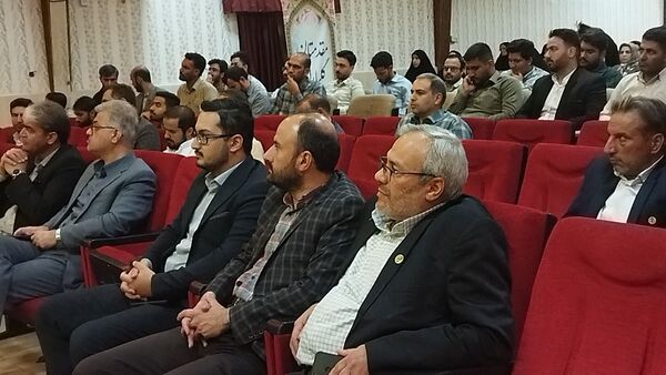 همایش طرح ملی پیشرفت مدرسه در نیشابور 
