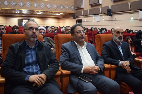 تجلیل از تلاش‌های بی‌وقفه مربیان در همایش خانواده بزرگ پرورشی