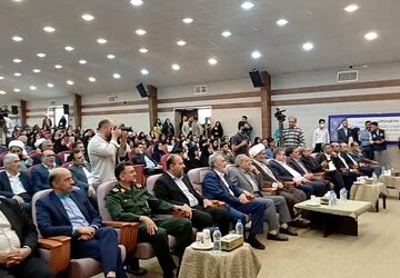گزارش خبرنگاران پانا از ششمین اجلاس سراسری نماز دانش‌آموزان در سمنان