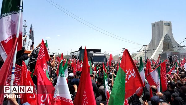 خروش میلیونی در بدرقه بزرگ‌مرد جهان اسلام