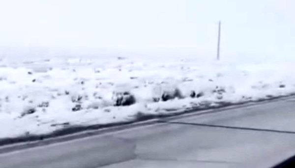 بارش برف، زنگ شادی را در مدرسه عشایری ابن مظاهر به صدا در آورد