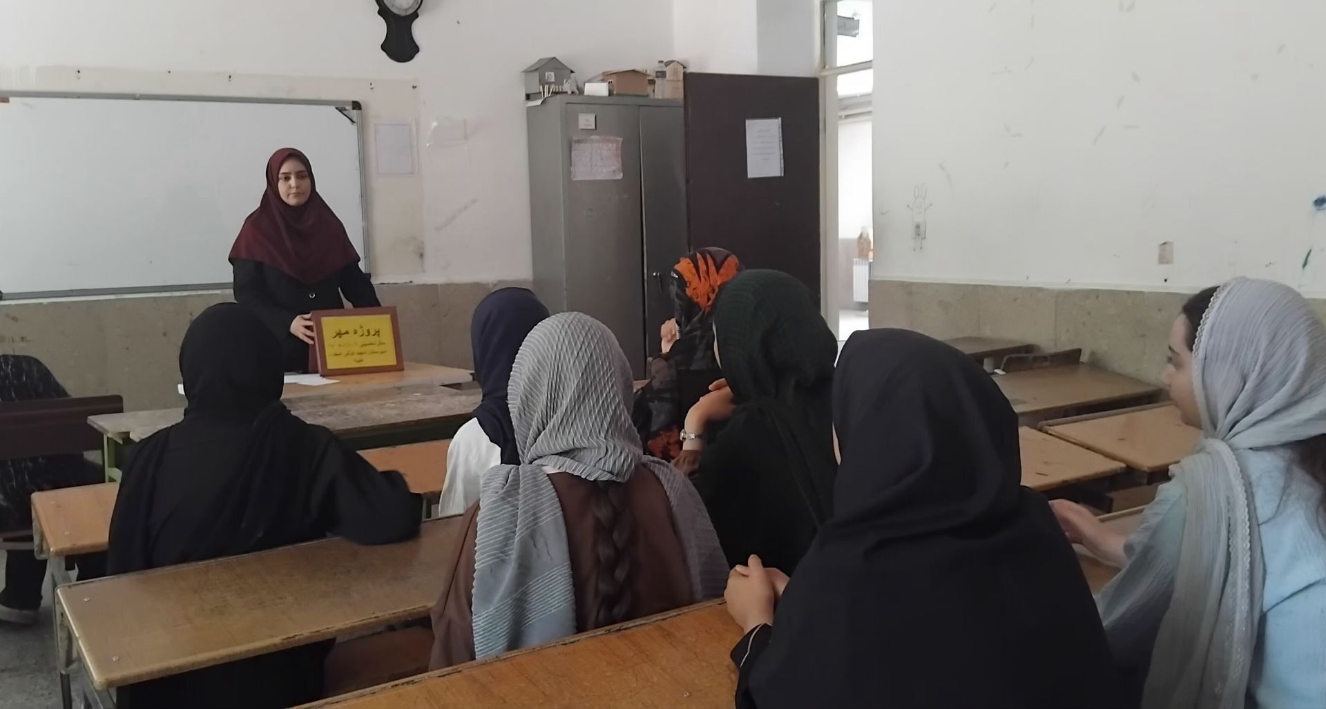 مشاوره تحصیلی و انتخاب رشته در مدرسه توللی امجد