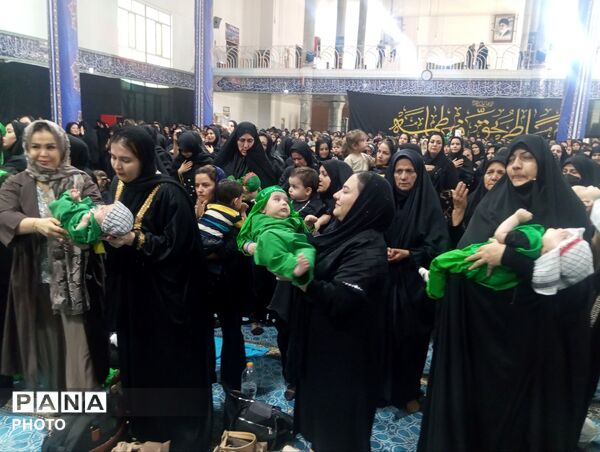 همایش بزرگ شیرخواران حسینی در قروه