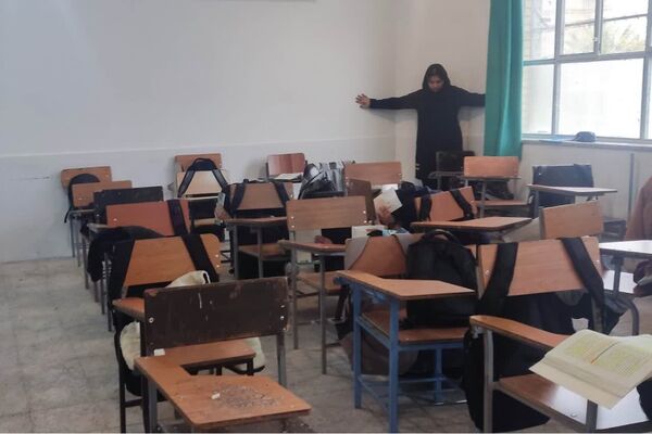 برگزاری مانور زلزله در مدارس ناحیه 4 شیراز 