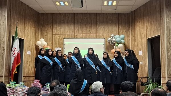 برگزاری همایش تجلیل از فعالان حوزه سوادآموزی در فاروج 