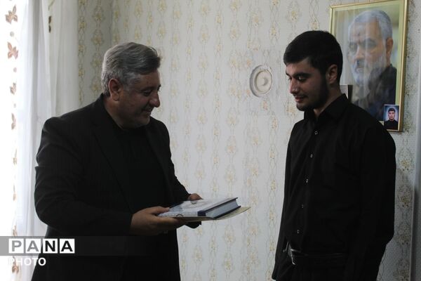 رونمایی از پوستر سومین جشنواره سراسری خوشنویسی «مشق عشق»