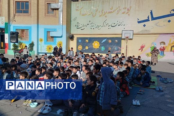 جشن دهه فجر و اعیاد شعبانیه در آموزشگاه شیخ جنید پیشوا