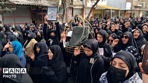 امروز شیروان در سوگ ۳شهید جنگ تحمیلی نشست