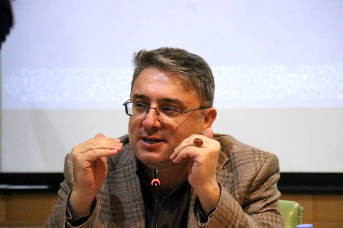 اقامه نماز در مدارس پایه‌گذار آرامش و رشد معنوی دانش‌آموزان است