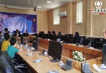 دانش‌آموز خبرنگاران پانای میبد در خط مقدم ثبت حماسه انتخابات 