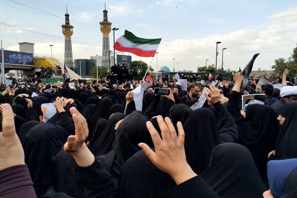 وداع تاریخی مشهدی‌ها با خادم‌الرضا؛ شهید جمهور