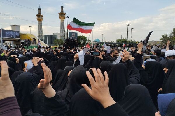 وداع تاریخی مشهدی‌ها با خادم‌الرضا؛ شهید جمهور