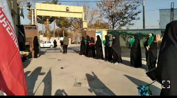 مراسم استقبال از شهید گمنام در دبیرستان دخترانه بهار آزادی فلاورجان 