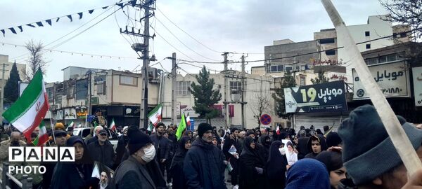 اجتماع بزرگ مردم کرج در راهپیمایی روز قدس