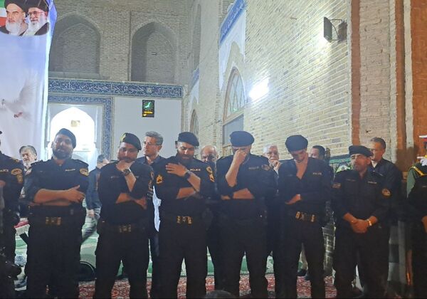 مراسم وداع با شهید امنیت هادی میرآبادی در مسجد جامع شهرستان نیشابور 