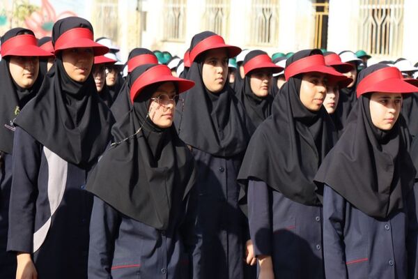 هفته تربیت‌بدنی با شور و انرژی در دبیرستان شاهد مرضیه 