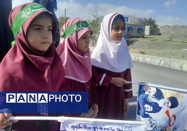 مردم بشاگرد پا به پای انقلاب