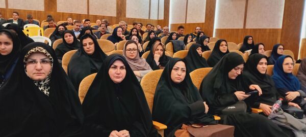 نشست وزیر آموزش و پرورش با مدیران مدارس استان