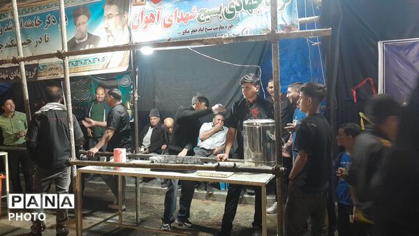 موکب  شهدای روستای آهوان در پنجاه و هشتمین شب 