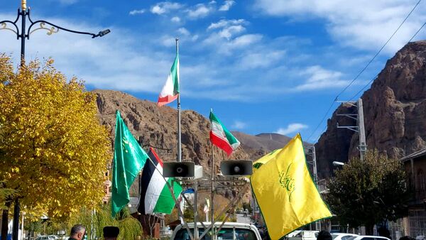 راهپیمایی یوم الله ۱۳ آبان در بلده مازندران