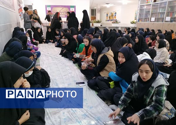 نشست کارشناسان سازمان دانش‌آموزی و دانش‌آموز خبرنگاران در سازمان دانش‌آموزی استان چهارمحال‌وبختیاری