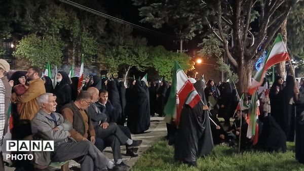 شصت‌وهشتمین شور وطن‌دوستی تویسرکانی‌ها در کفِ خیابان