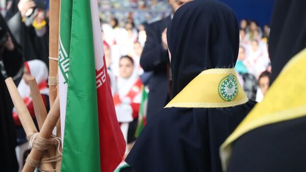 زنگ انقلاب نواخته شد
