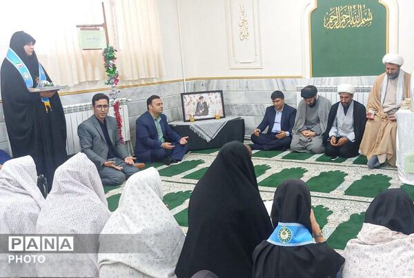 زنگ نماز در هنرستان حضرت معصومه شهرستان شیروان