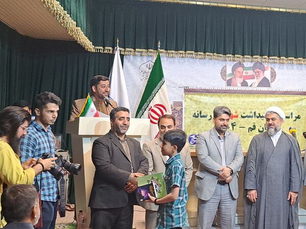 تقدیر از برگزیدگان دو رویداد رسانه‌ای «میثاق» و «سرباز مقاومت» در قم