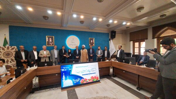 آیین رونمایی از پوستر بیست‌وهفتمین جشنواره خیرین مدرسه‌ساز استان اصفهان