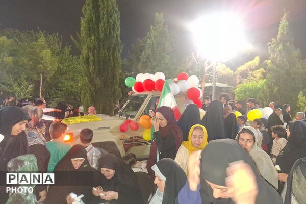 برای حفظ ایران، سنگر ما خیابان