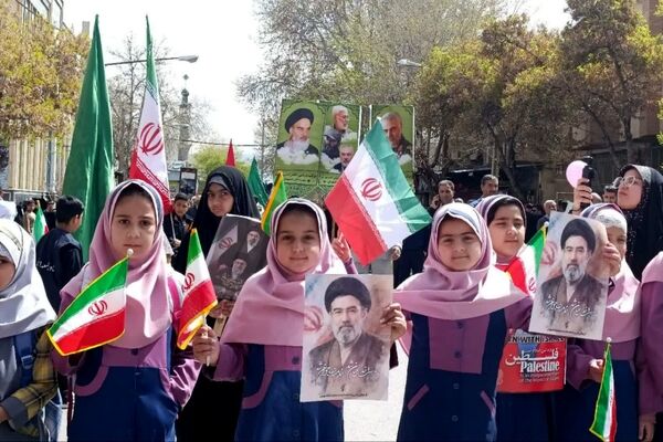 حضور دختران استهبانی به یاد دختران میناب در روز قدس