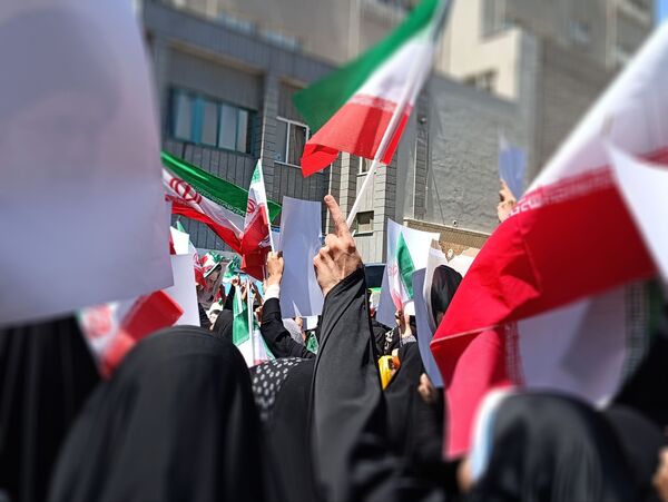 راهپیمایی جمعه خشم و نصر با حضور پرشور مشهد مقدس برگزار شد