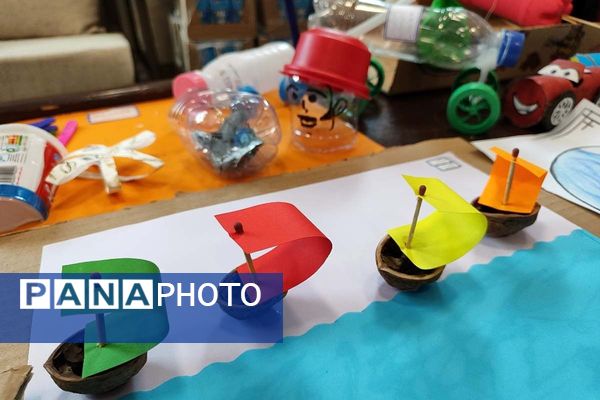 زنگ انقلاب با رونمایی از نمایشگاه دست‌سازه‌ها