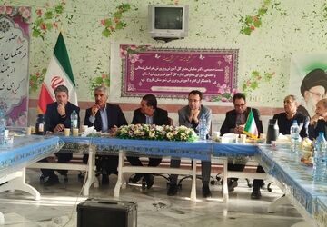 از ۳۹ مدرسه فاروج در قالب ۱۱ گروه بازدید شد